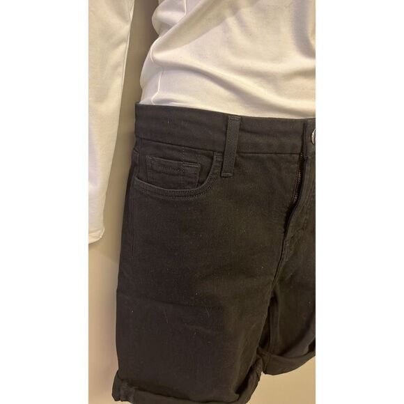 7 For All Mankind- Jen7 Black Bermuda Shorts- Size 6 - Picture 3 of 7
